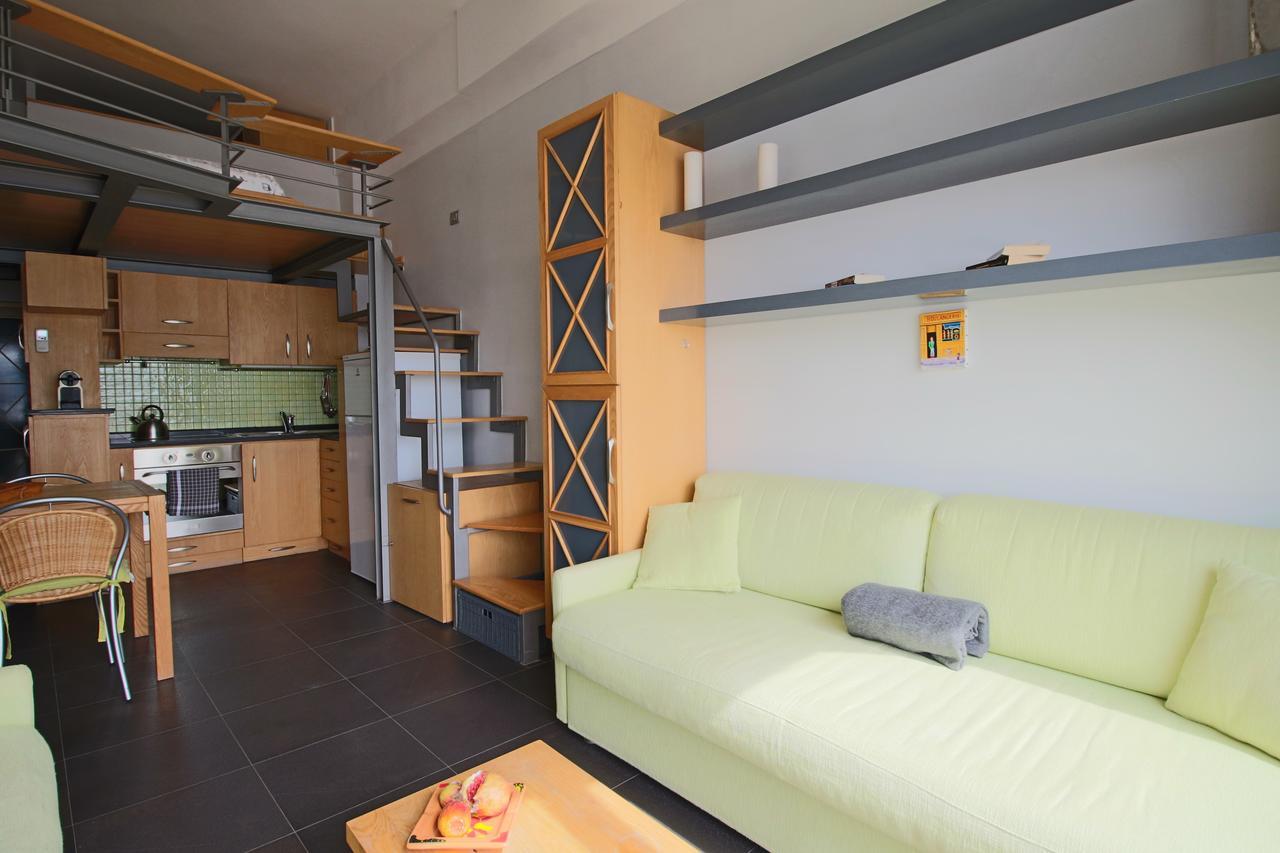 Studio Bay View By Icasamia Apartment วีลล์ฟรองซ์-ซูร์-แมร์ ภายนอก รูปภาพ